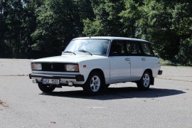 Lada 2104