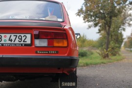 Škoda 120