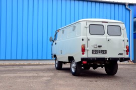 UAZ 452