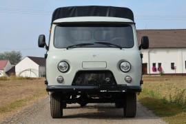 UAZ 3303