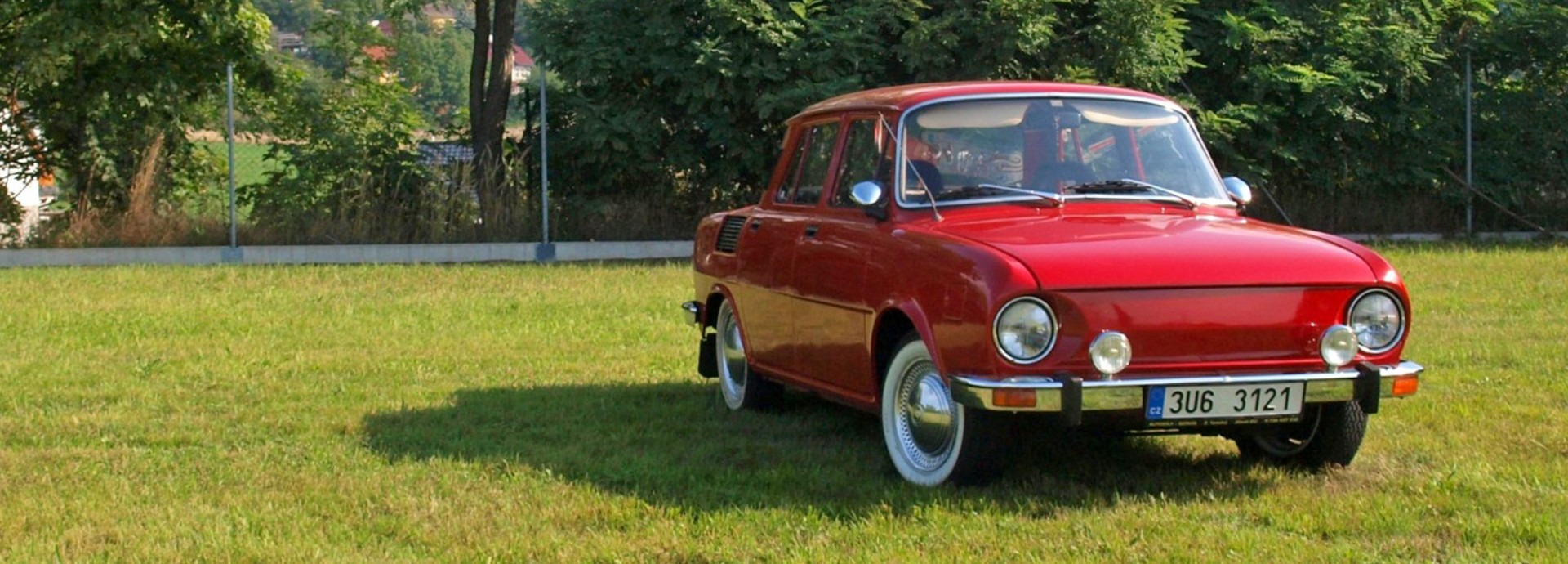 Škoda 100