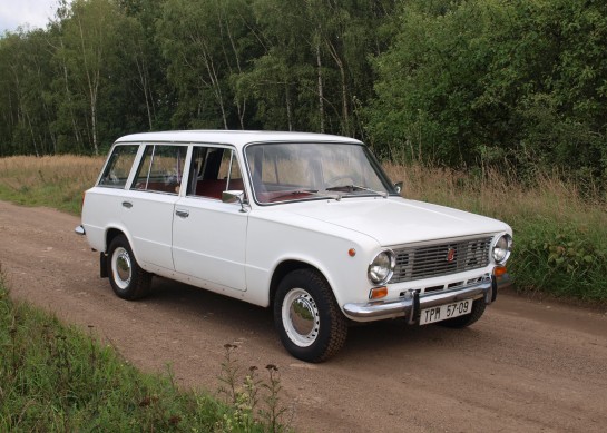 Lada 2102
