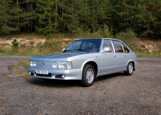 Tatra 613
