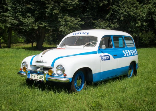 Škoda 1200 STW