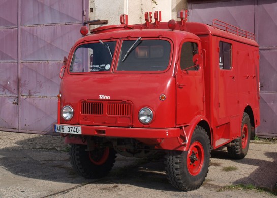 Tatra 805