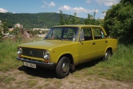 Lada 21011