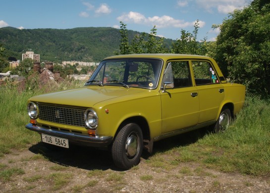 Lada 21011