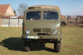 Tatra 805